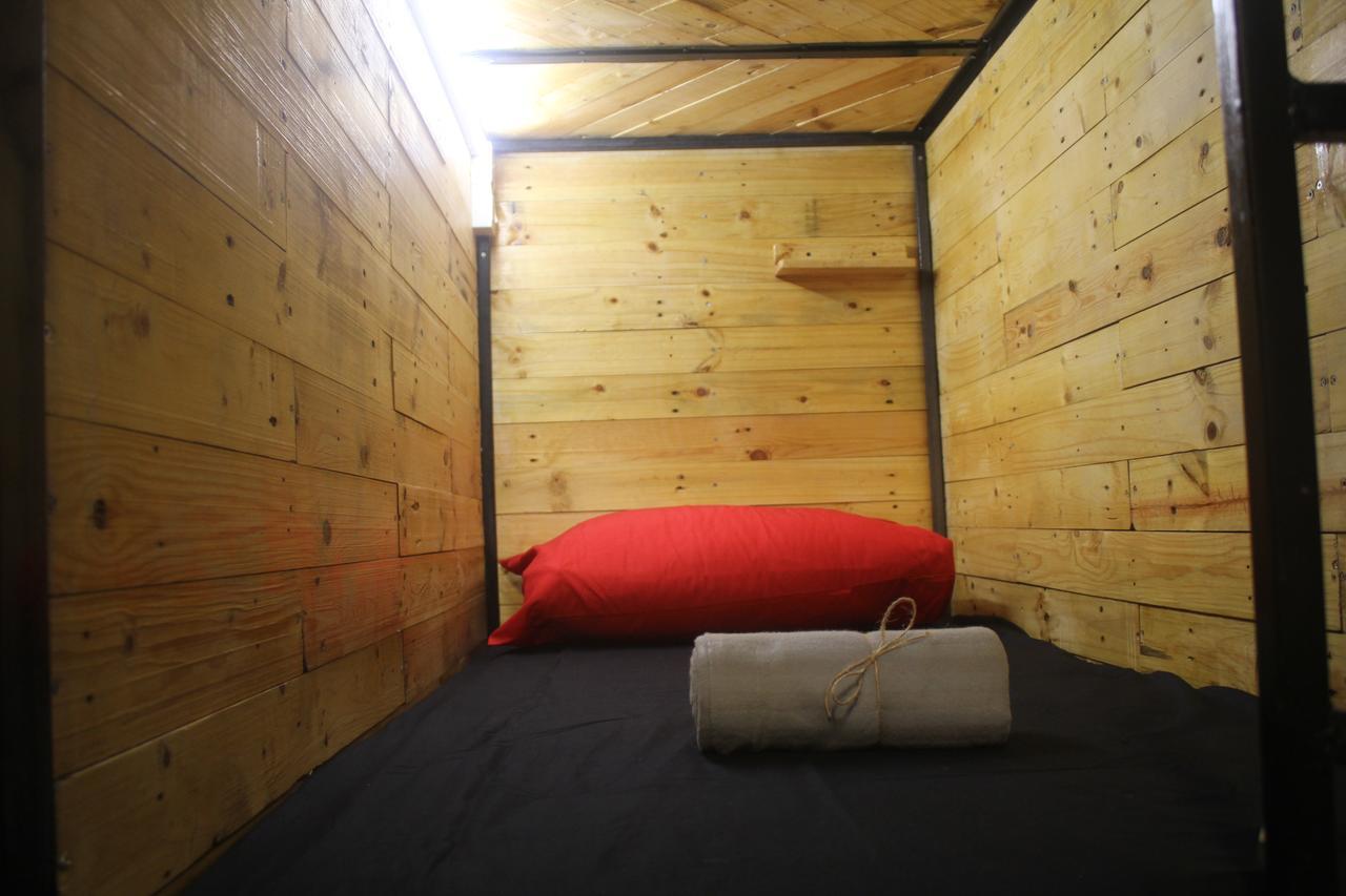 The Bunk Backpackers Hostel By Fleur Sepang Exterior photo
